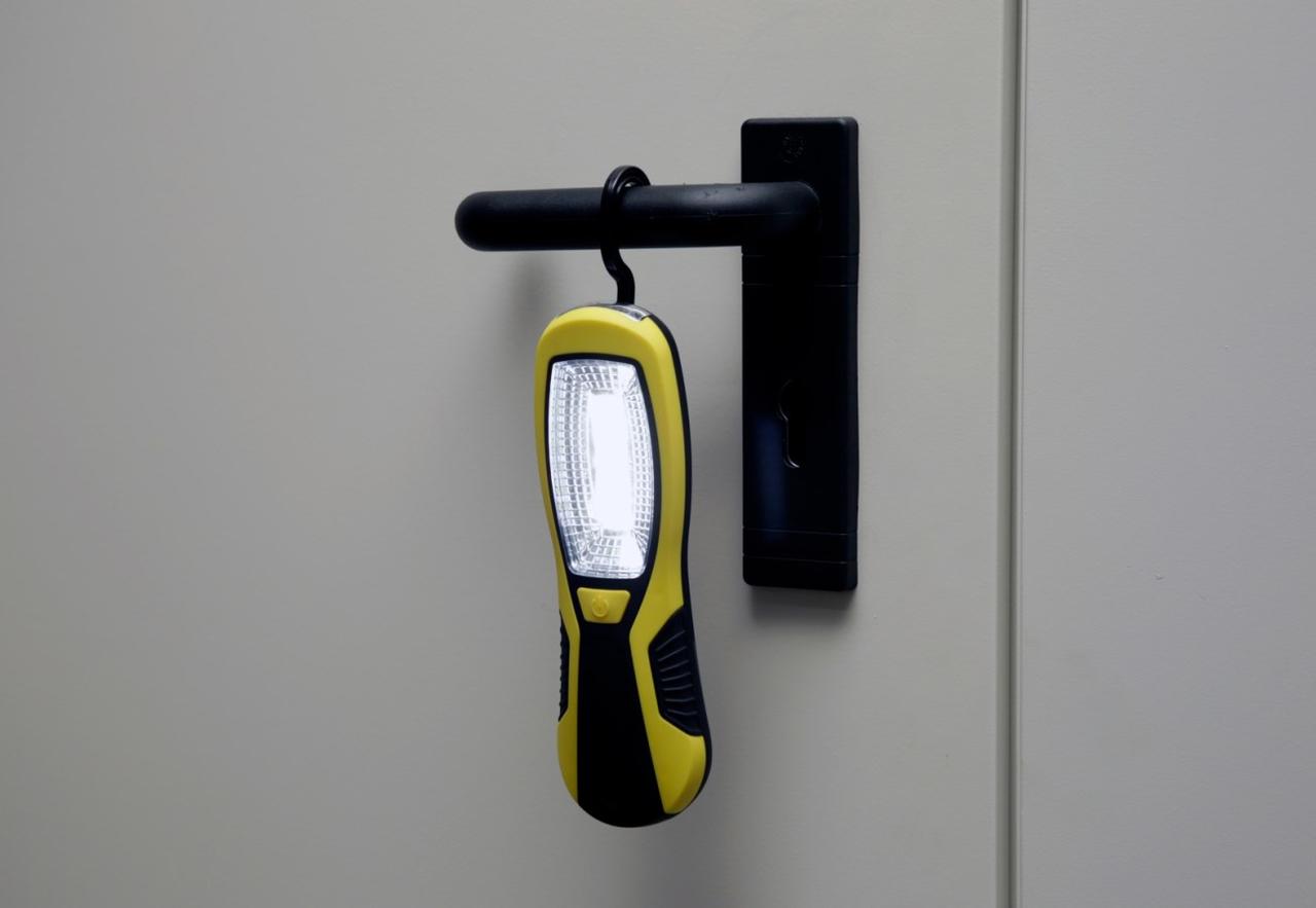 Kerbl LED-Arbeitsleuchte WorkFire