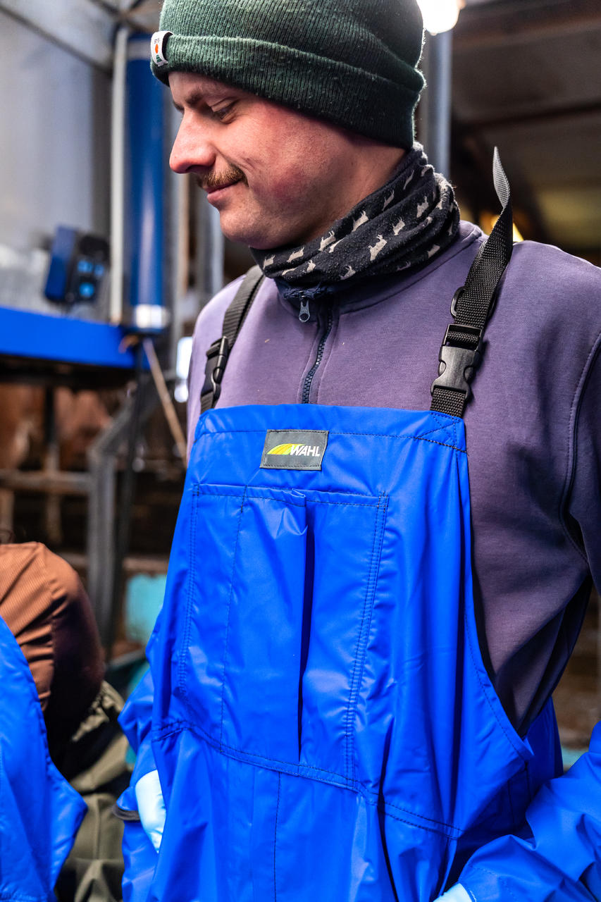 WAHL-Hausmarke MELKER-LATZHOSE wasserdicht, blau