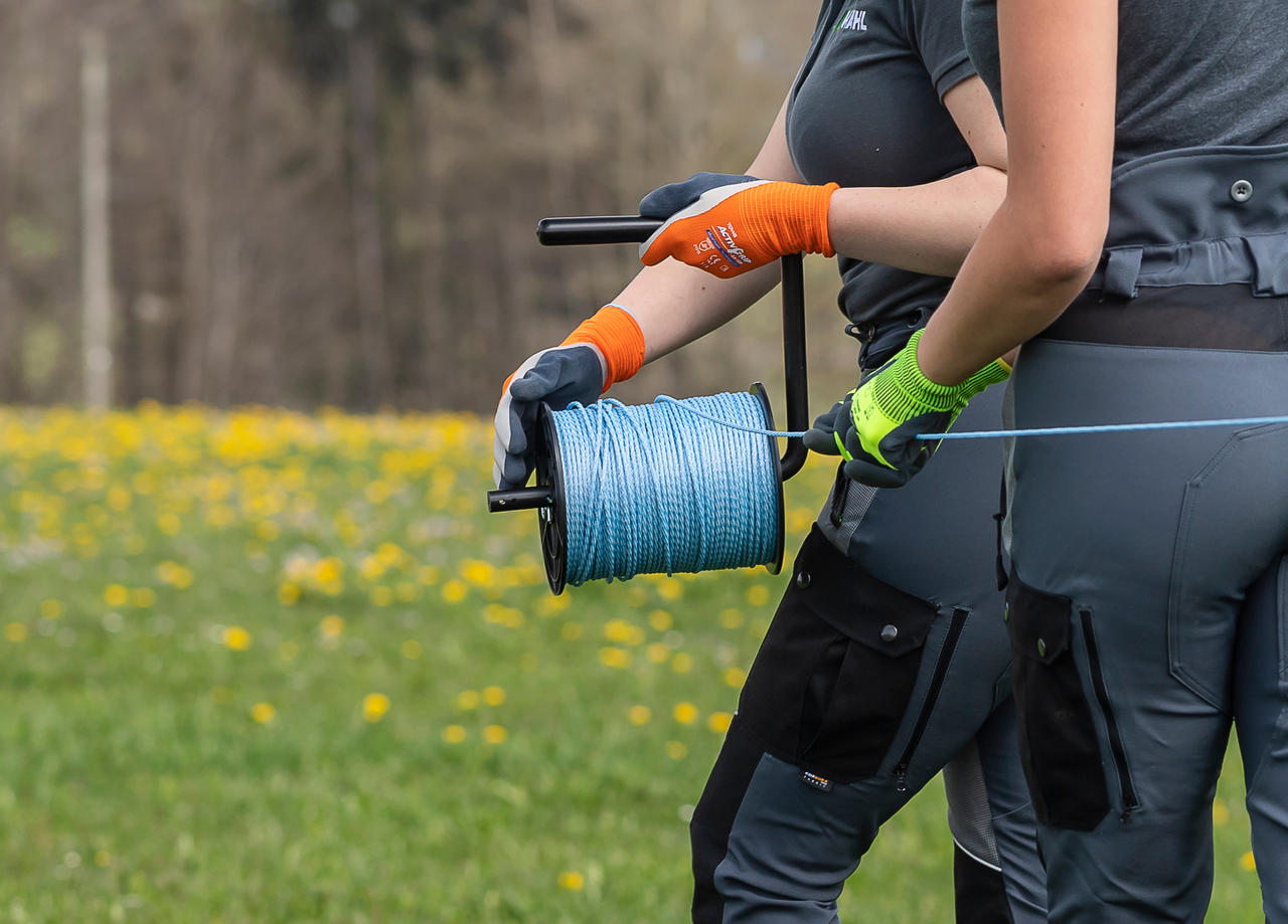 AKO Asta per srotolamento manuale per materiale conduttore