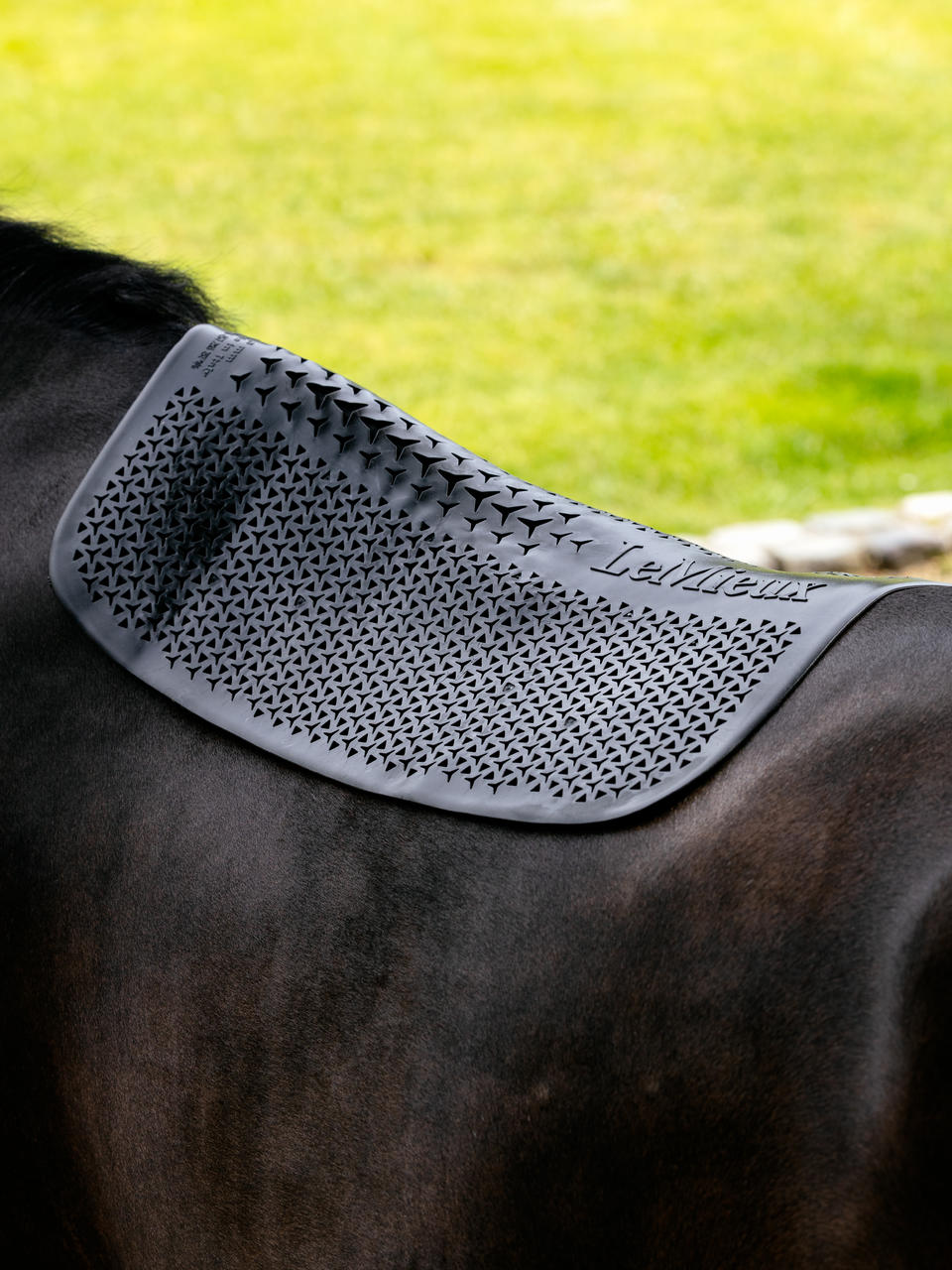 LeMieux Gel-Tek Slimline Half Pad LeMieux Gel-Tek Slimline Half Pad