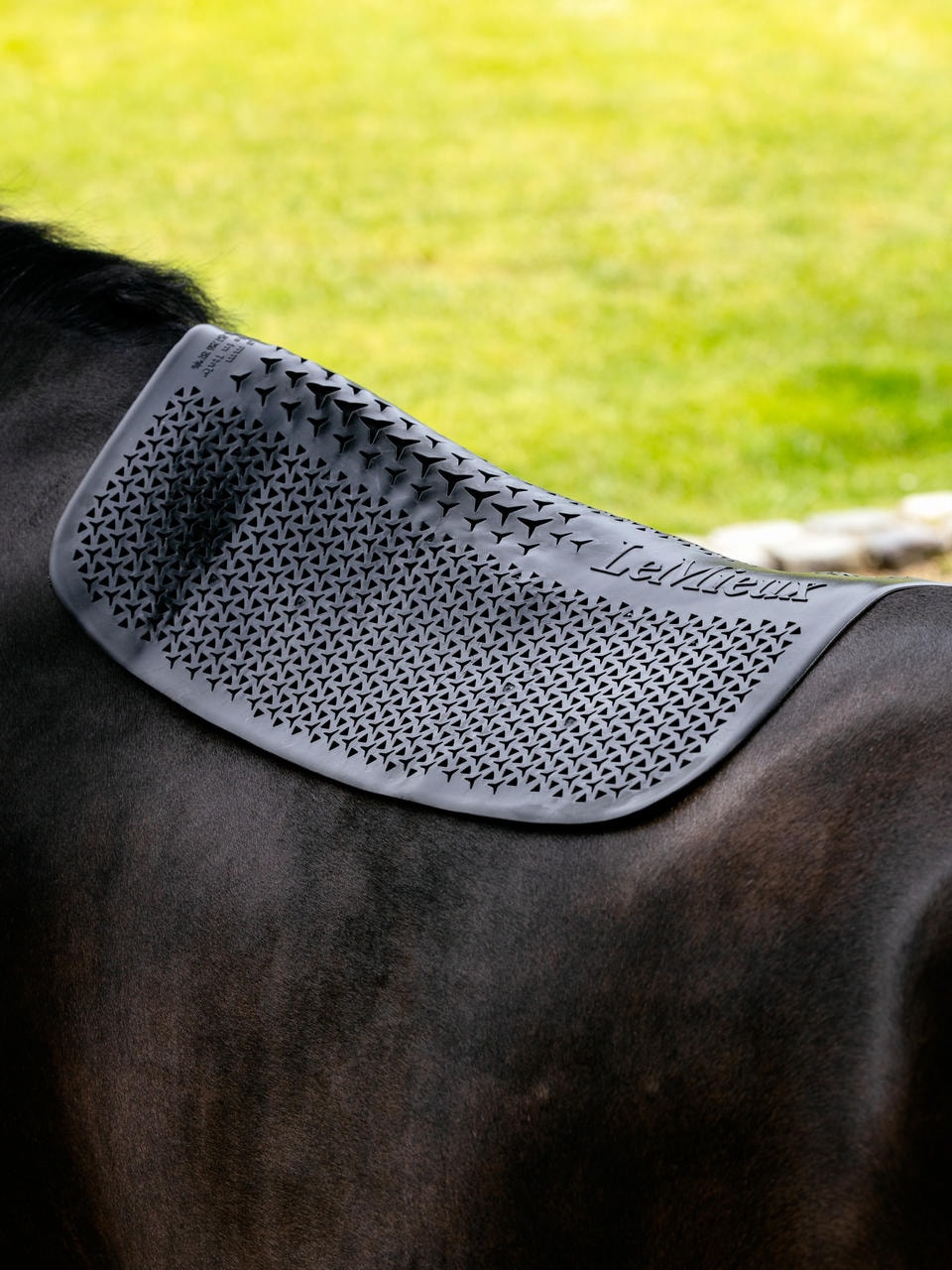 LeMieux Gel-Tek Slimline Half Pad LeMieux Gel-Tek Slimline Half Pad