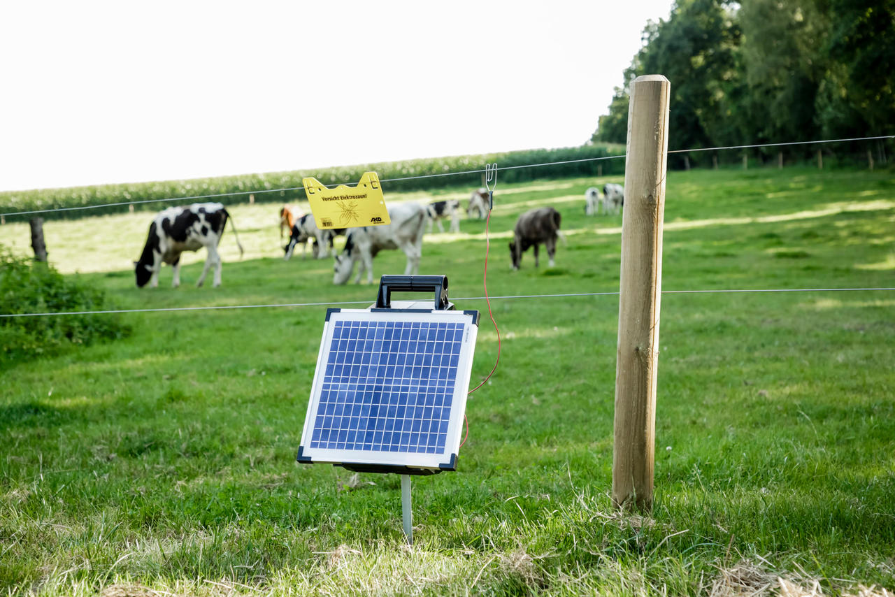 AKO Elettrificatore solare Sun Power S 1500