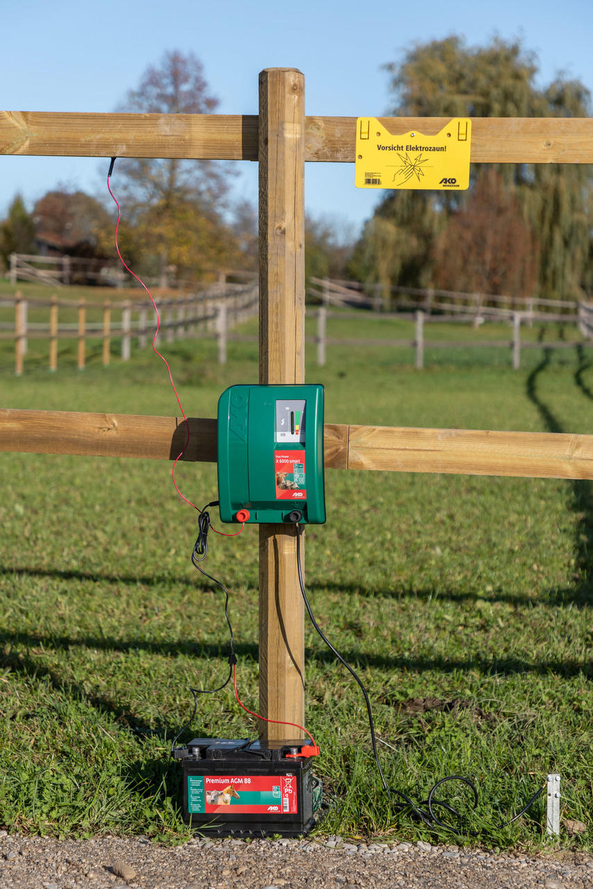 AKO Duo Power X6000 intelligente 12V/230V