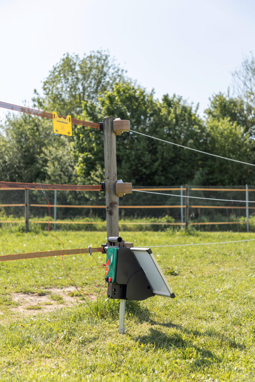 AKO Elettrificatore solare per recinti Sun Power S 3000