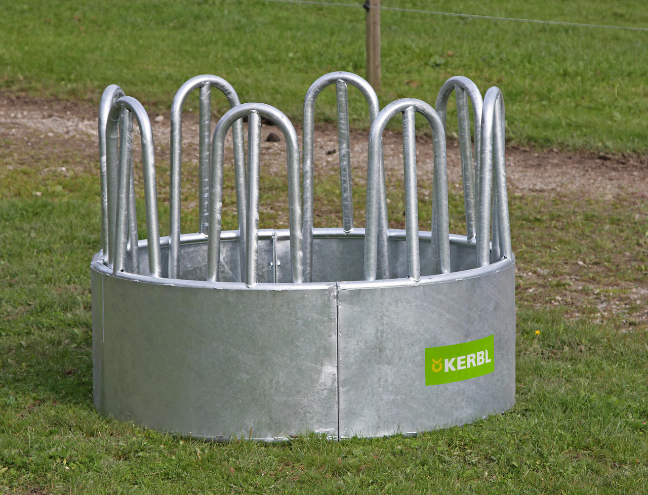 Kerbl Rundraufe mit 8 Fressplätzen Kerbl Rundraufe mit 8 Fressplätzen
