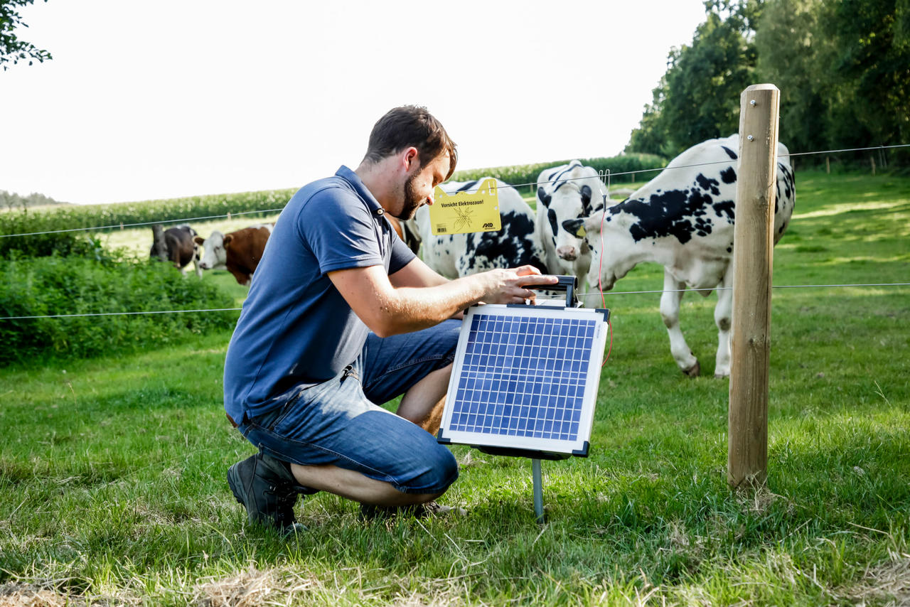 AKO Elettrificatore solare Sun Power S 1500