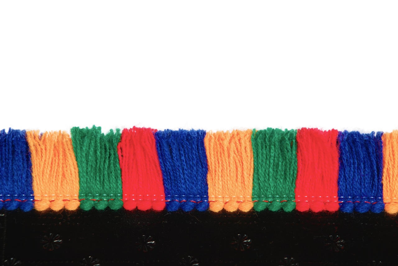 COLLIER À FRANGES – 14 cm de large – 125 cm de long