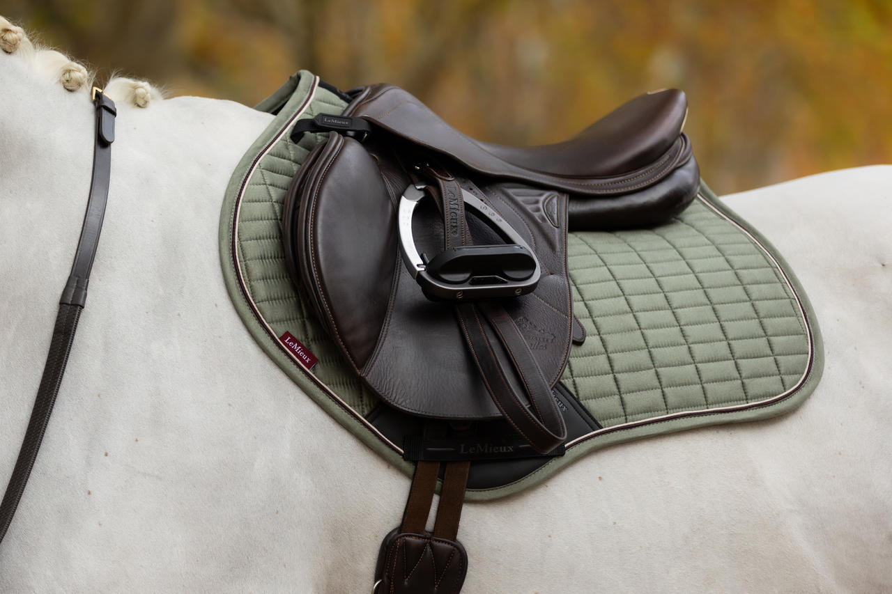 LeMieux Suede Close Contact Schabracke